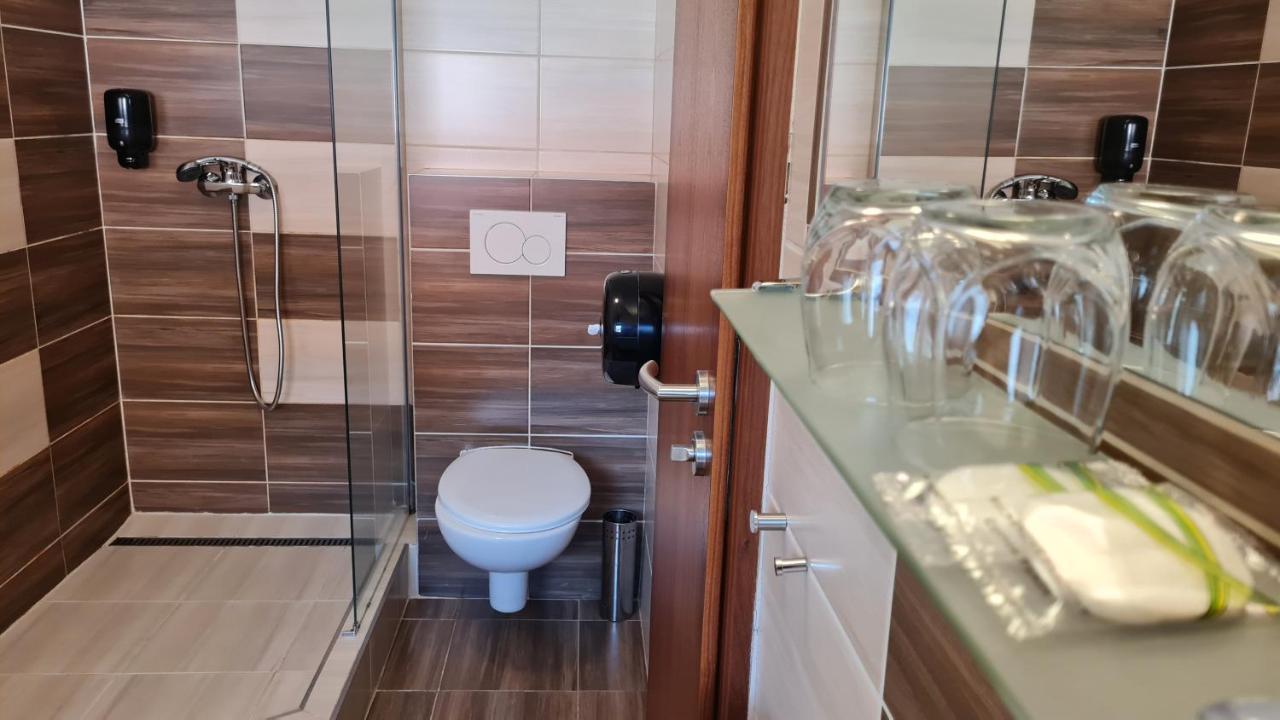 Hotel Sipox Štrba エクステリア 写真