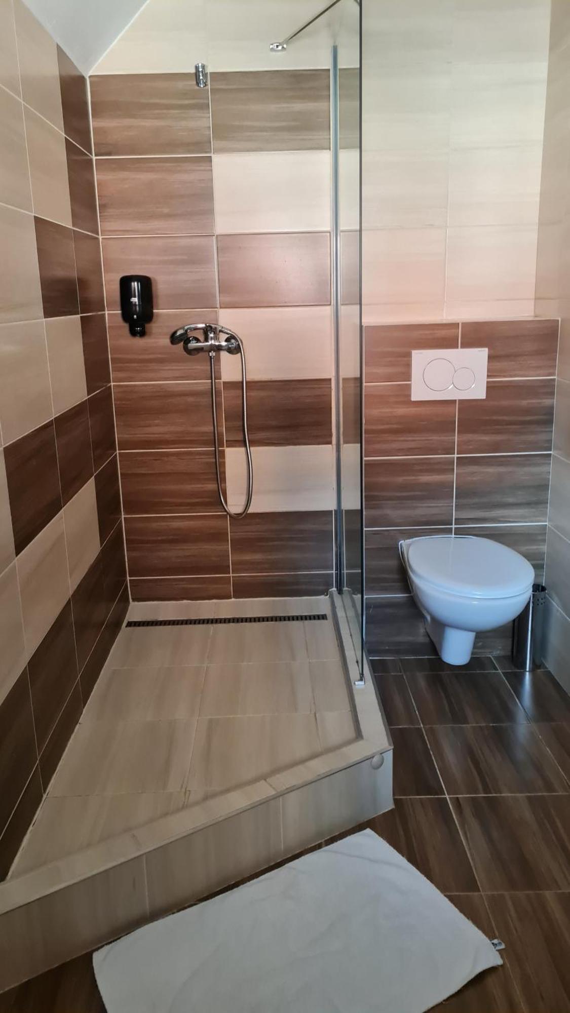 Hotel Sipox Štrba エクステリア 写真