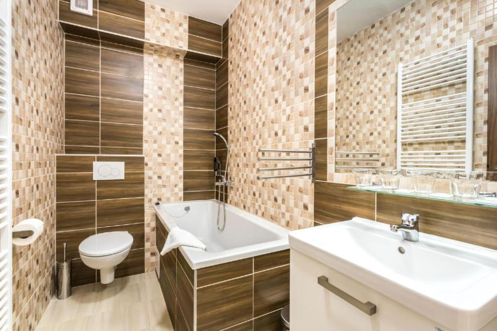 Hotel Sipox Štrba エクステリア 写真