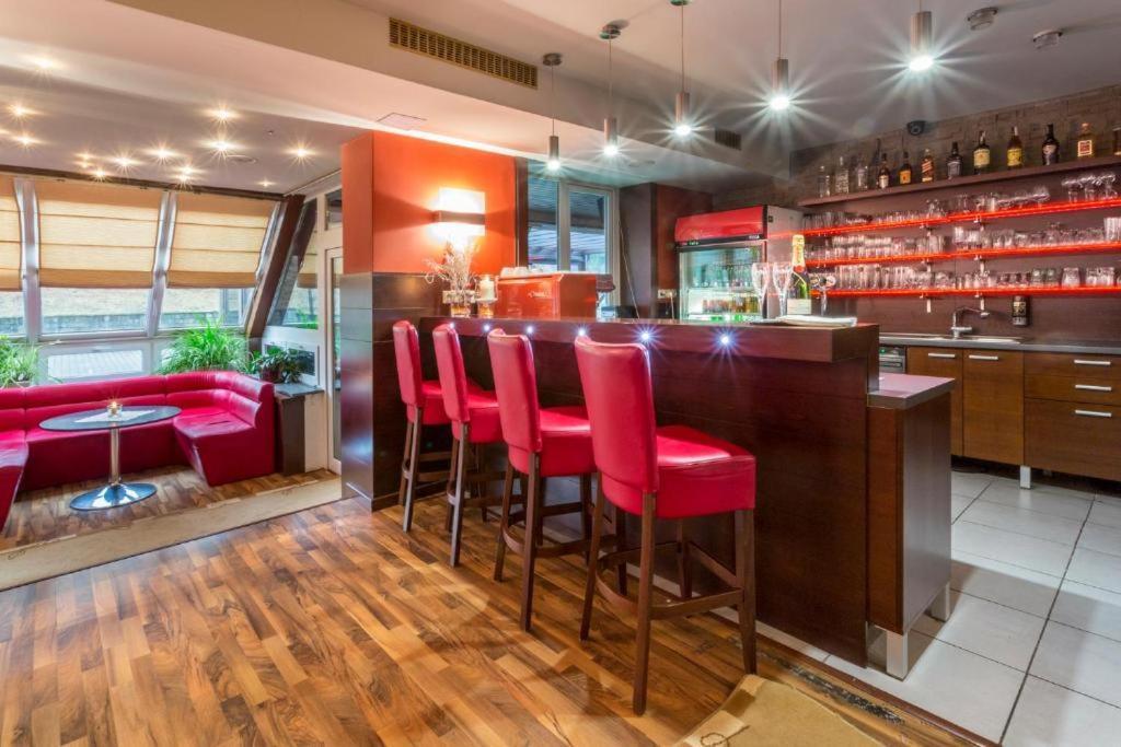 Hotel Sipox Štrba エクステリア 写真