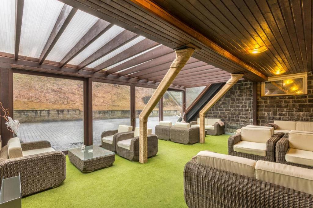 Hotel Sipox Štrba エクステリア 写真